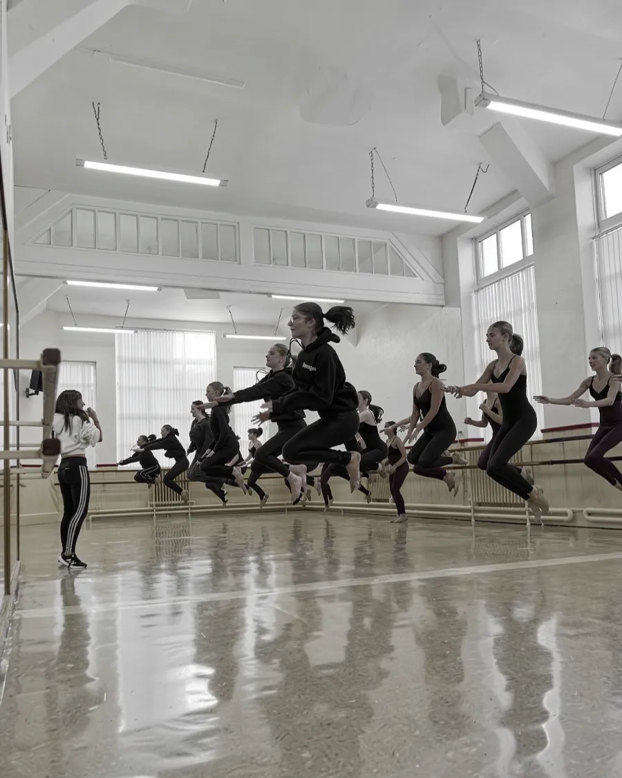ballet-class-jumping-airborne ballet-class-jumping-airborne